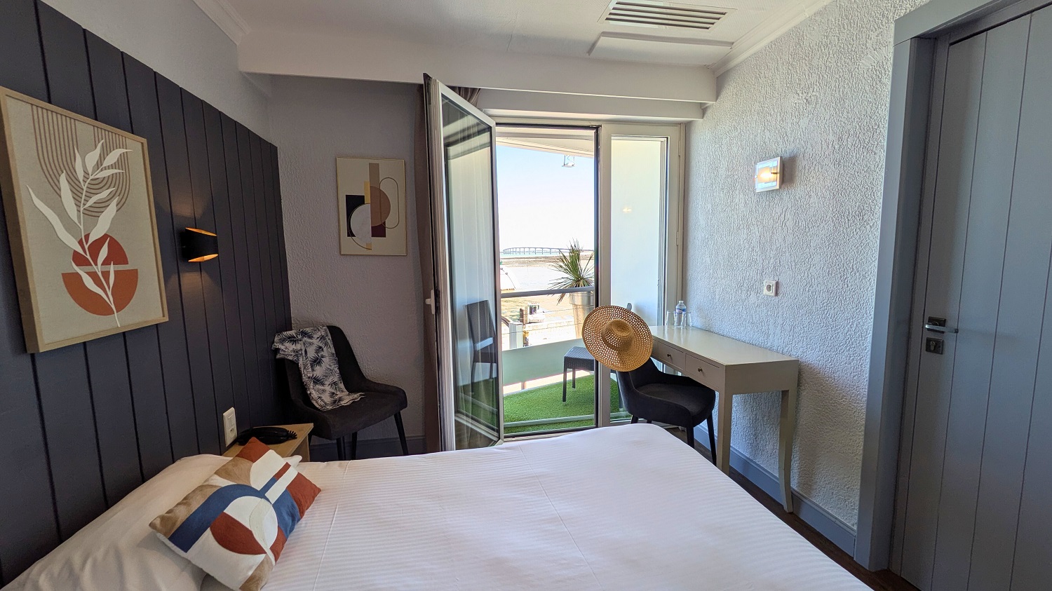 BD Chambre standard - Front de mer et balcon - Chambre 10 - Hotel de La Marée - Ile de Re