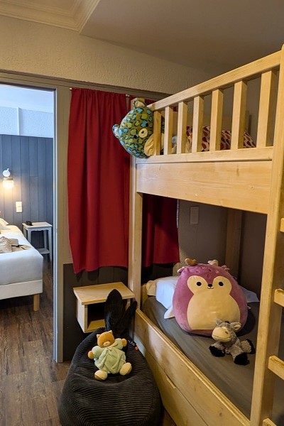 Chambre familiale – lits superposés – Chambre 15 – Hotel de La Marée – Ile de Re